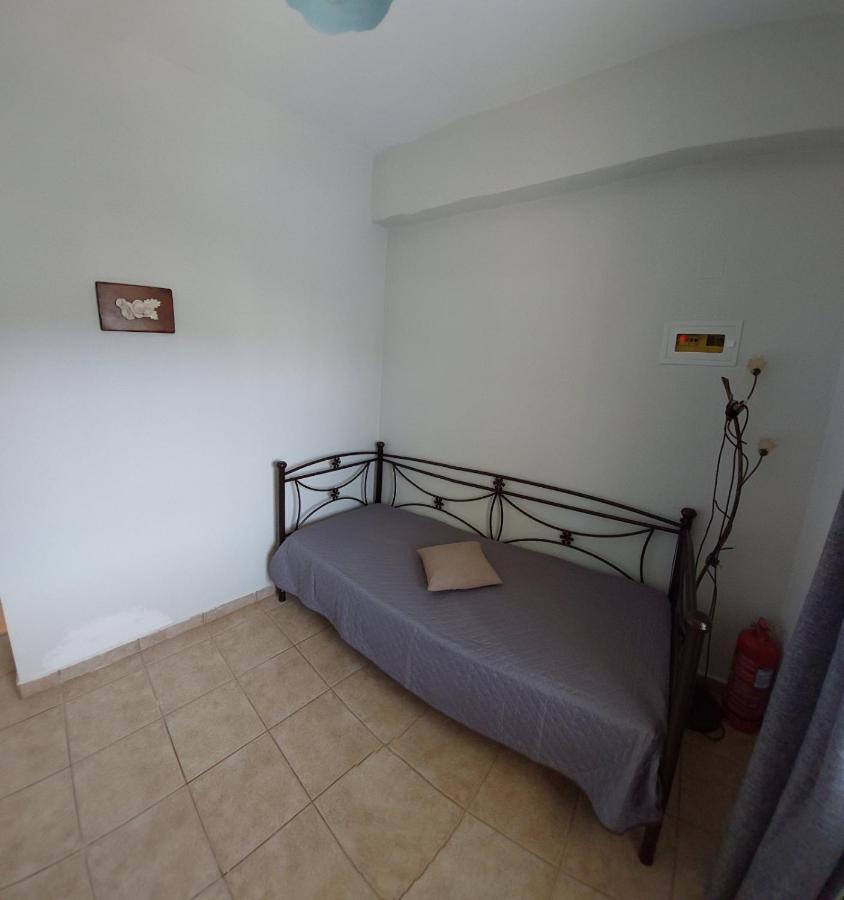 Twins Apartments 尼基亚娜 外观 照片